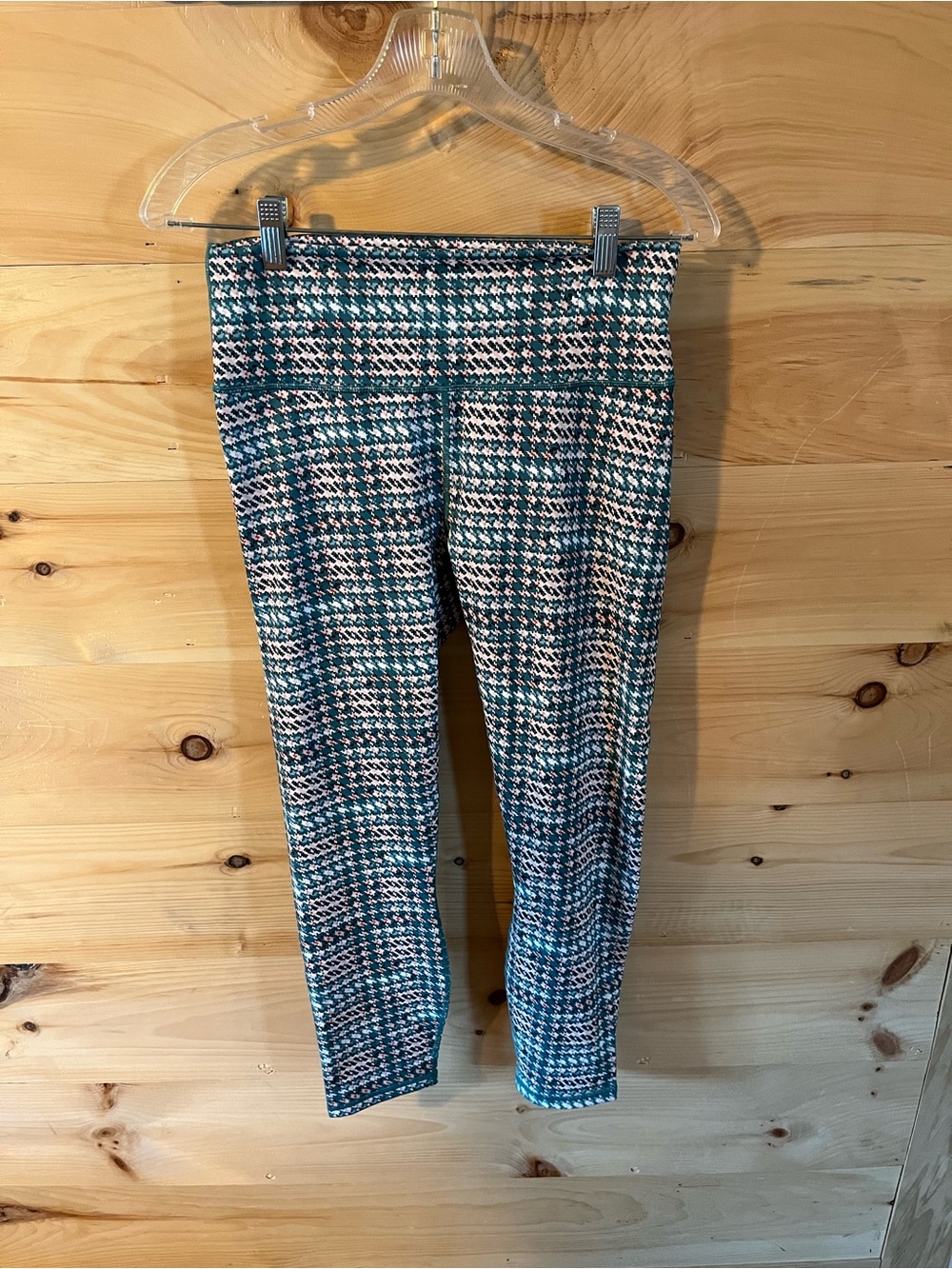 Fabletics Women’s Patterned High-Waist Leggings in Teal and Cream Size Medium